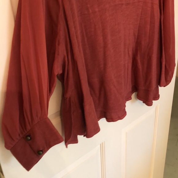 Akemi + Kin Top - Picture 2 of 5